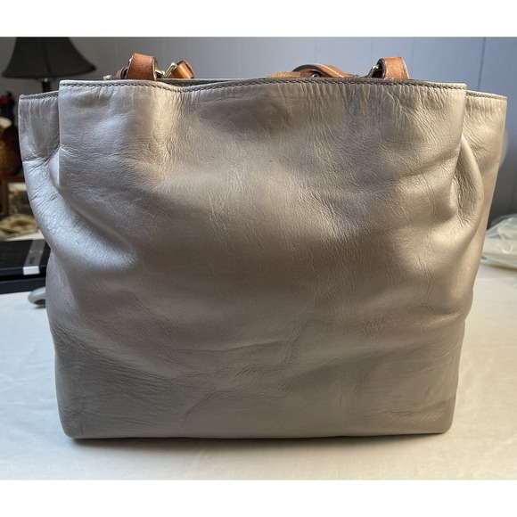 Dooney & Bourke Large CIty‎ Flynn Shoulder Bag ~ Dove Gray - Picture 3 of 16